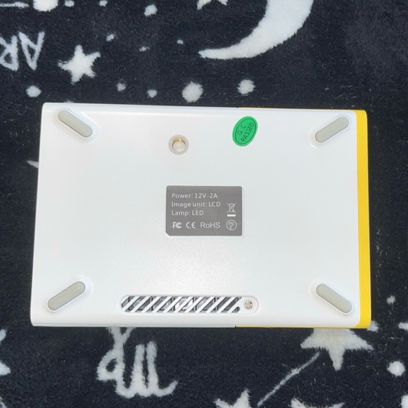 Small Projector - Picture 5 of 6